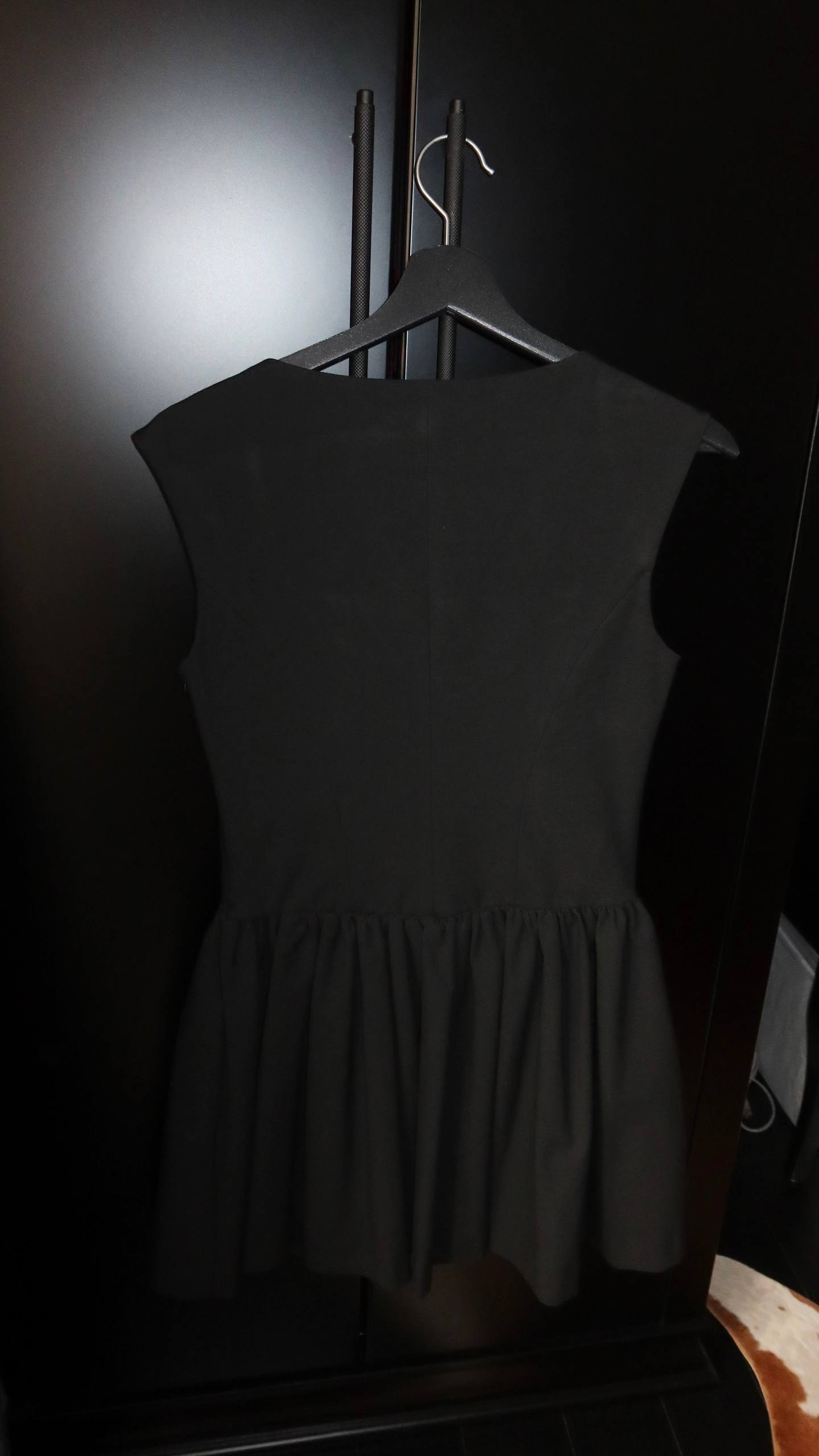 Платья Zara