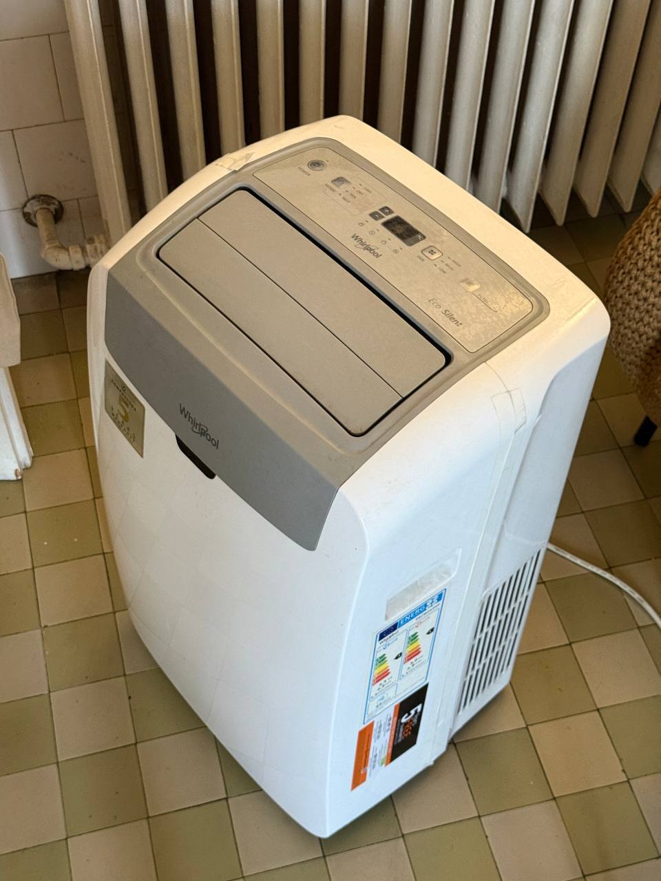Портабилно климатизација Whirlpool PACW212HP
