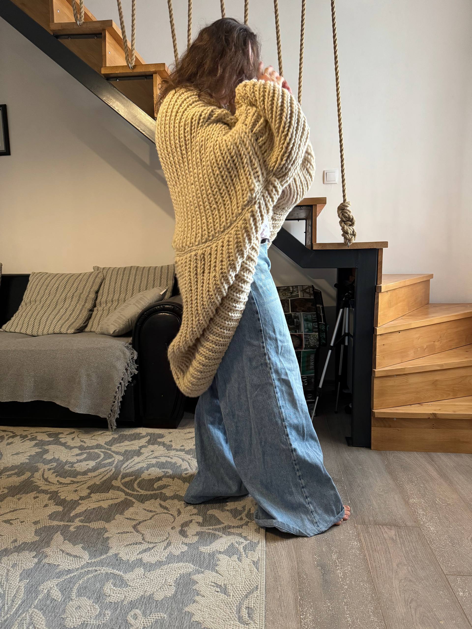 Sweater/cardigan photo 6