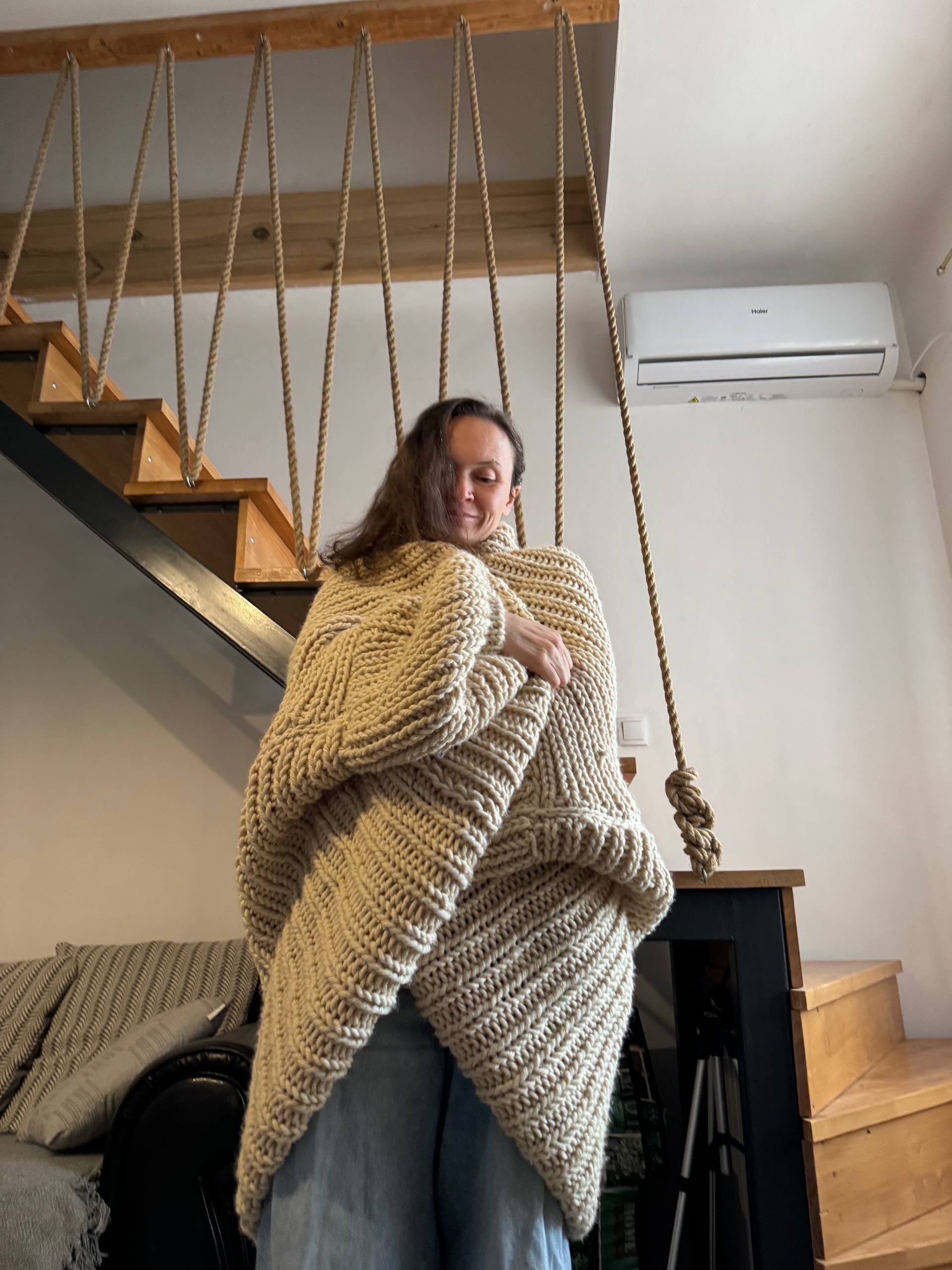 Sweater/cardigan photo 8