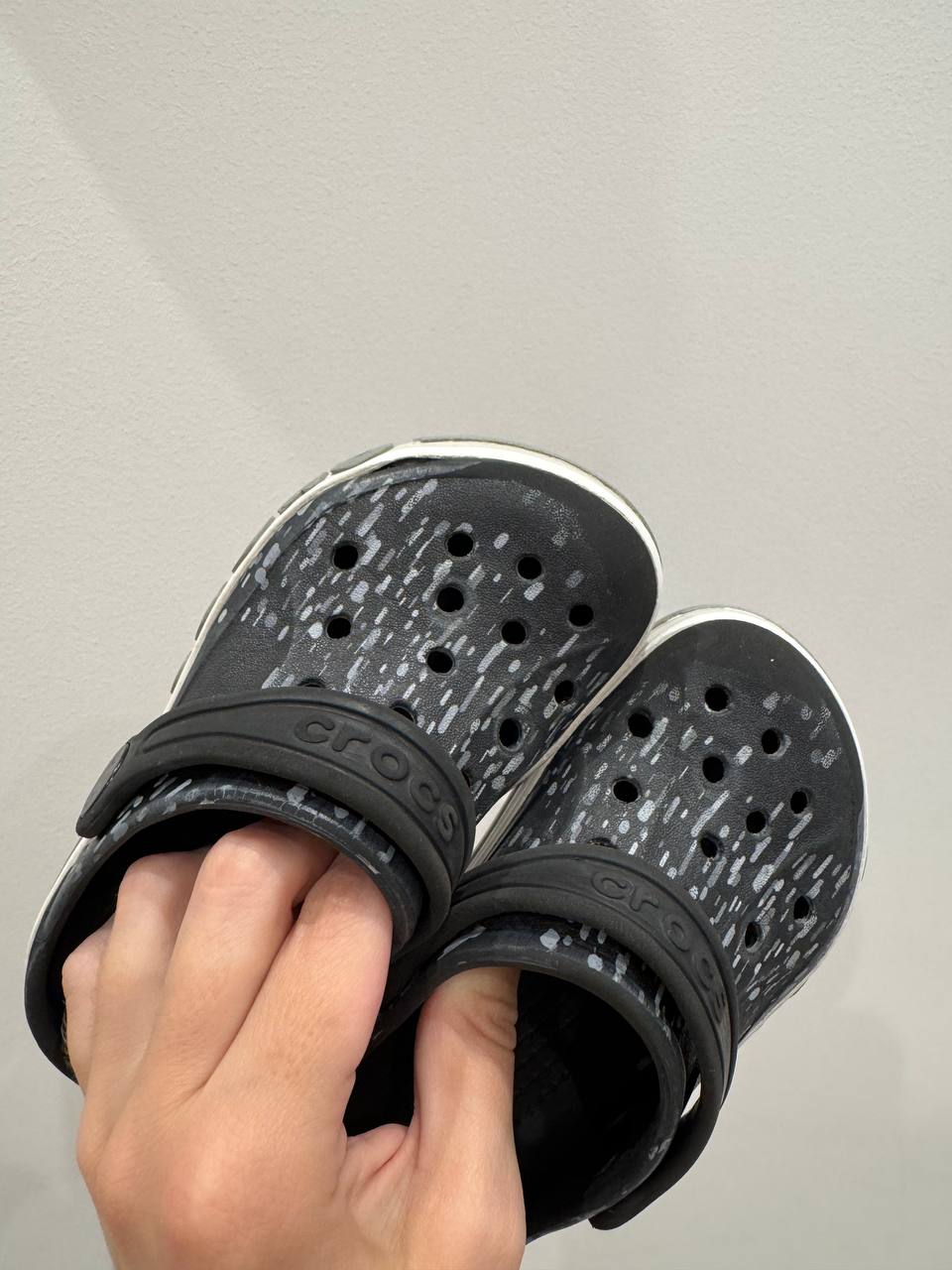 Children's Crocs slippers photo 2