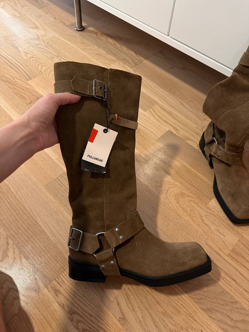 замшевые сапоги pull and bear