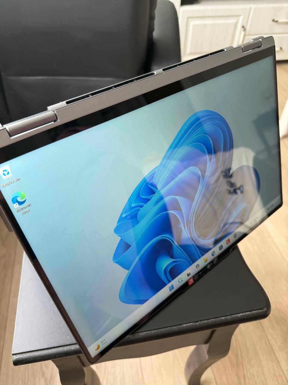 Lenovo - Yoga 7 2-u-1 16" 2K Dodirni Laptop photo 6