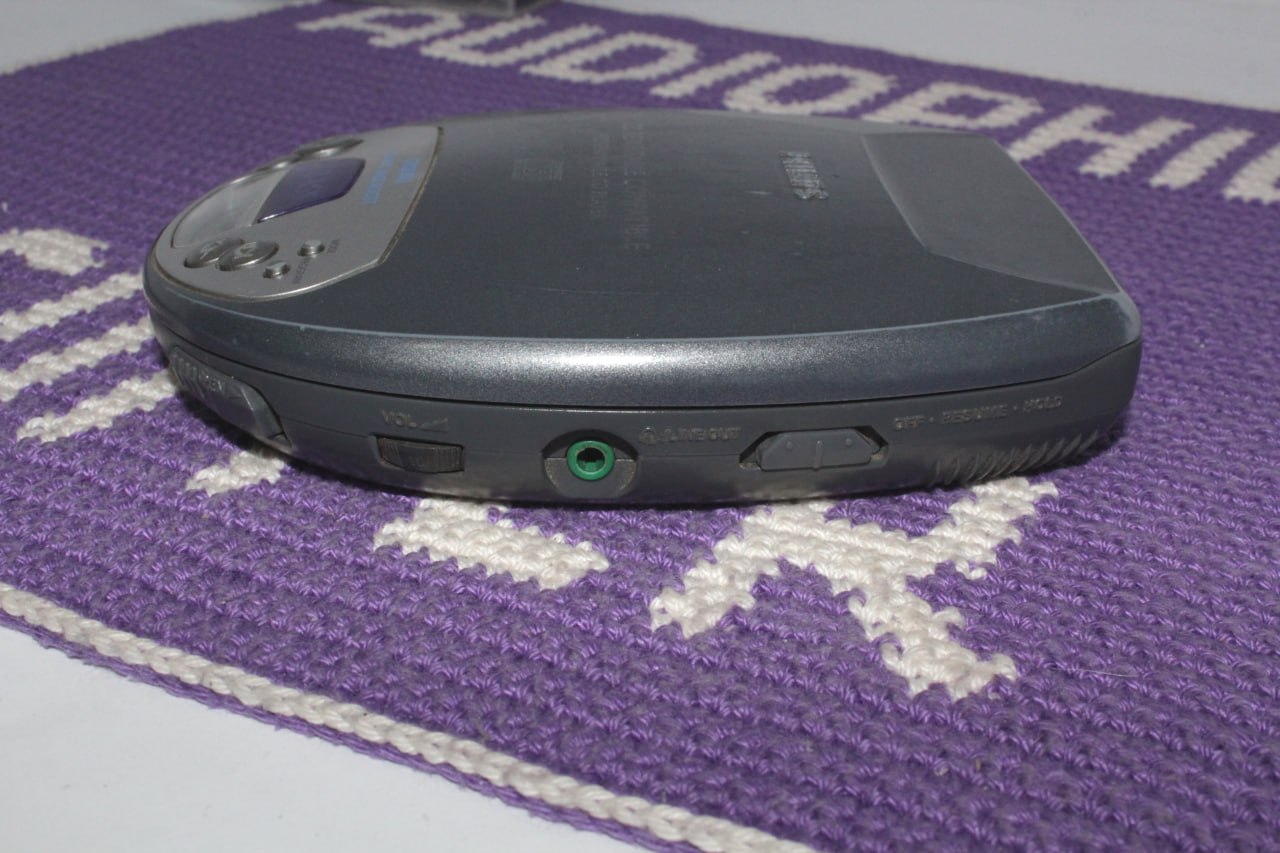 Panasonic SL-S120 CD плеер photo 7