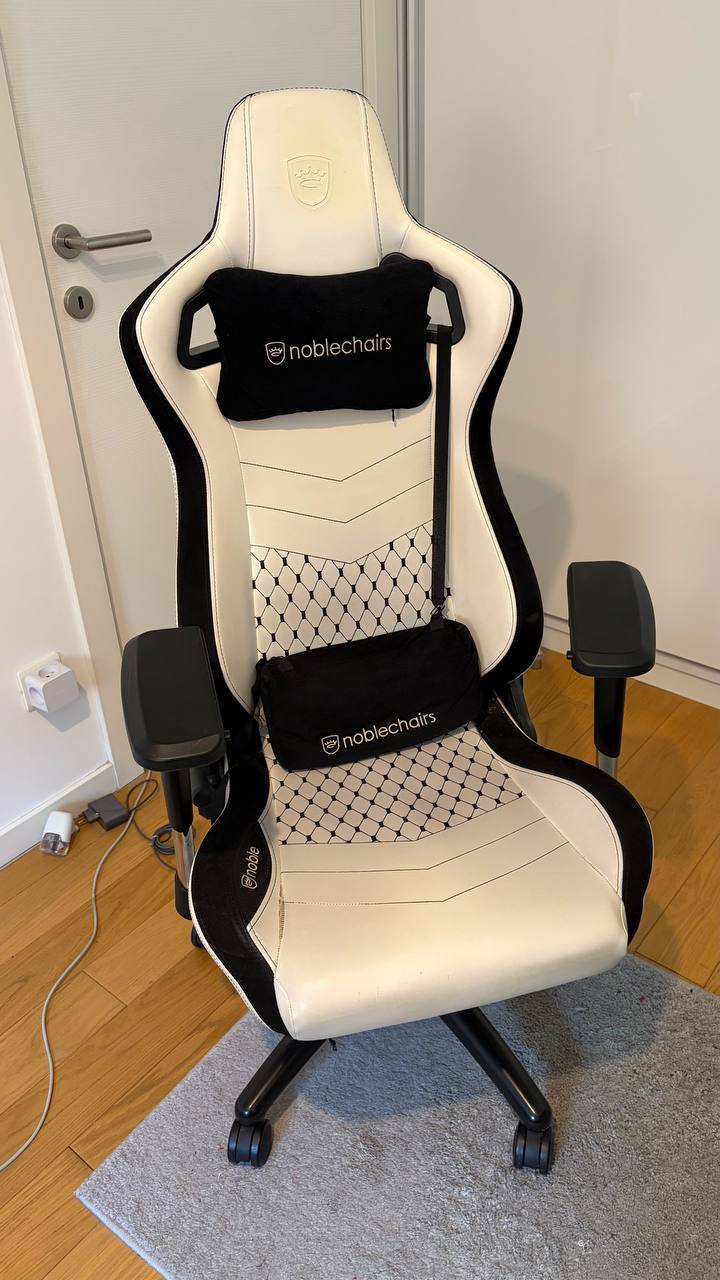 noblechairs EPIC Bela/Crna photo 4