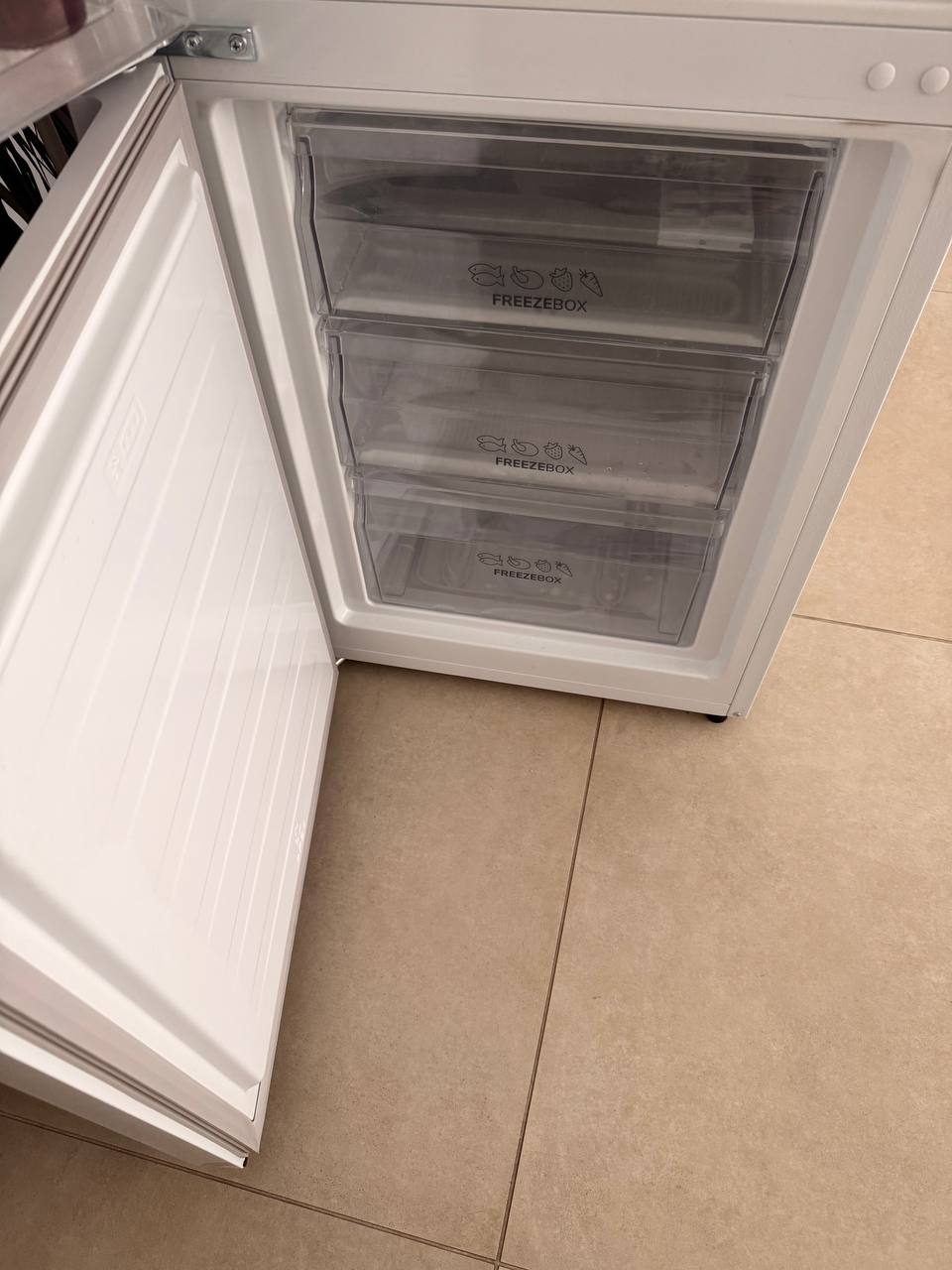 Холодильник Gorenje RK4181PW4 photo 2