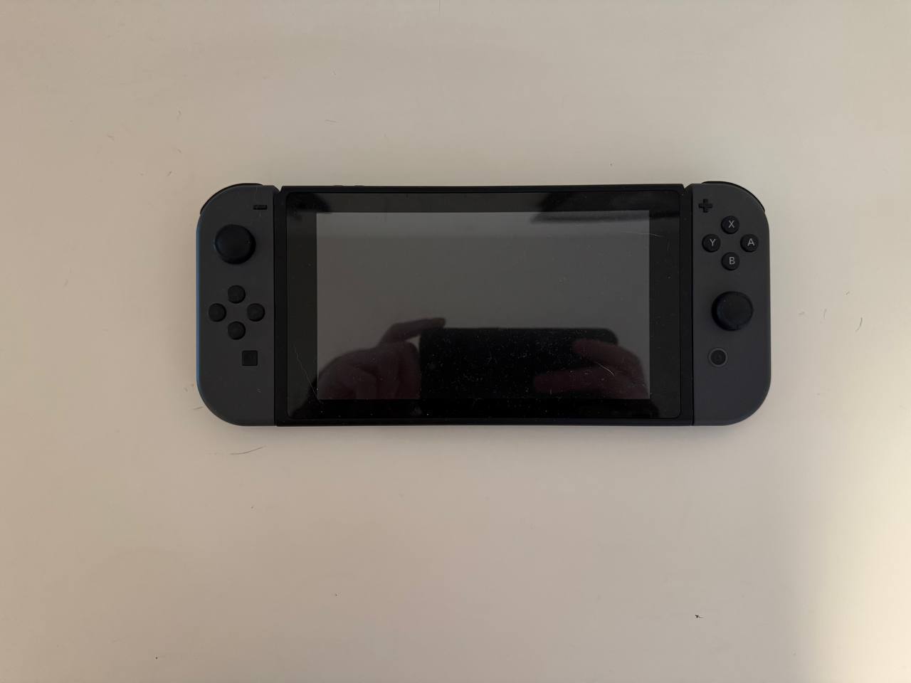 Nintendo Switch photo 2