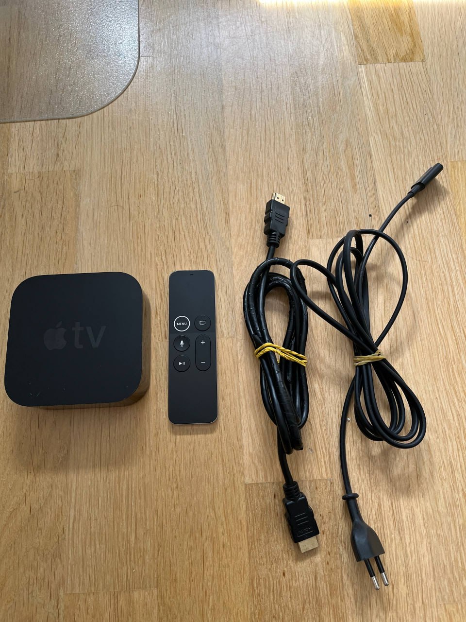 Apple TV 4-го поколения