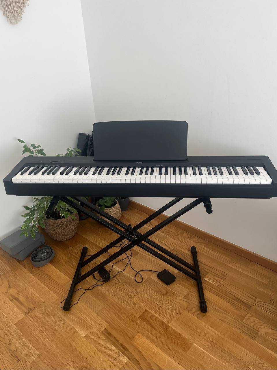 Дигиталистиično pijanO Yamaha P-145B