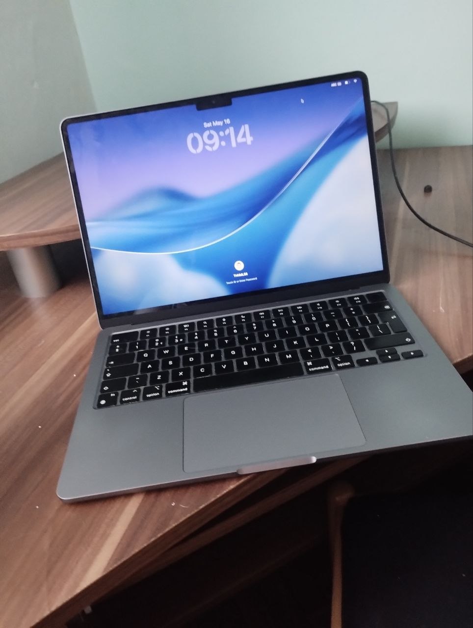 Macbook Air M2 13.6 photo 2