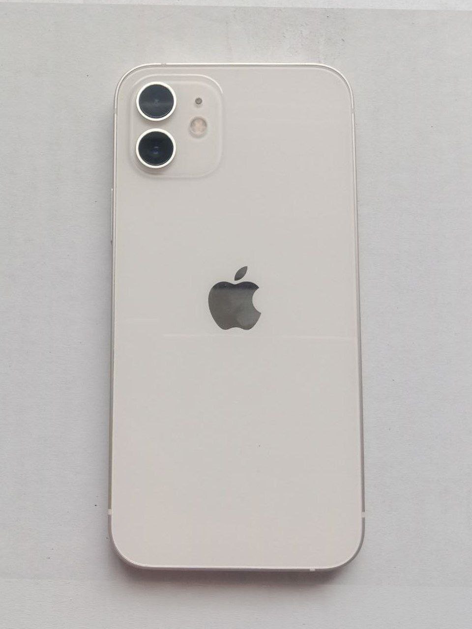 Apple iPhone 12, 64GB - Bela photo 4