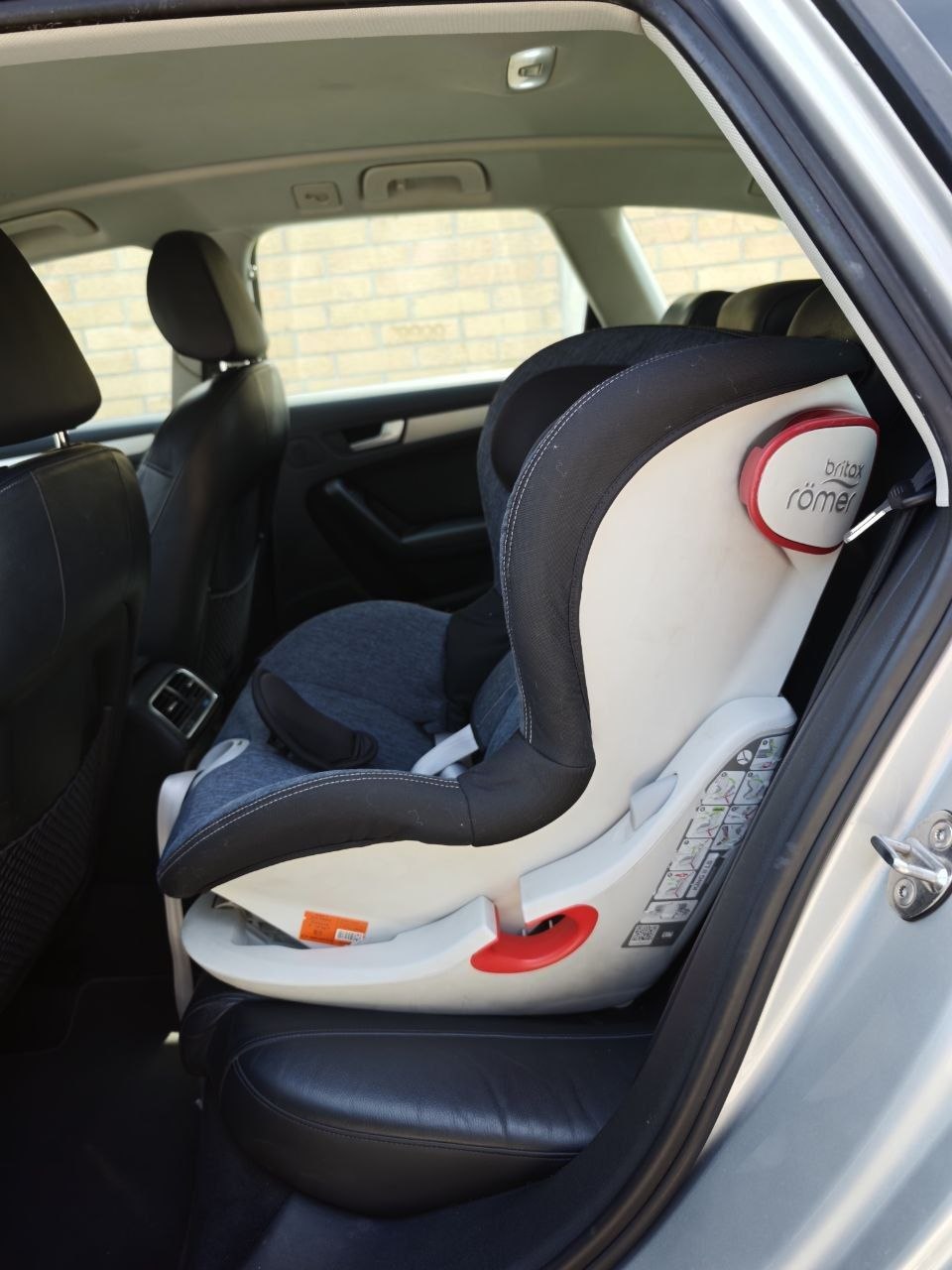 Britax Römer King II LS car seat photo 2