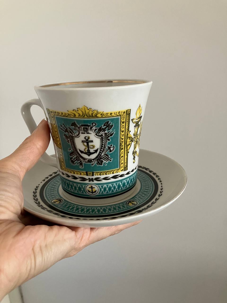 Set LFZ. Porcelana. Velika čaša sa podnosom photo 2