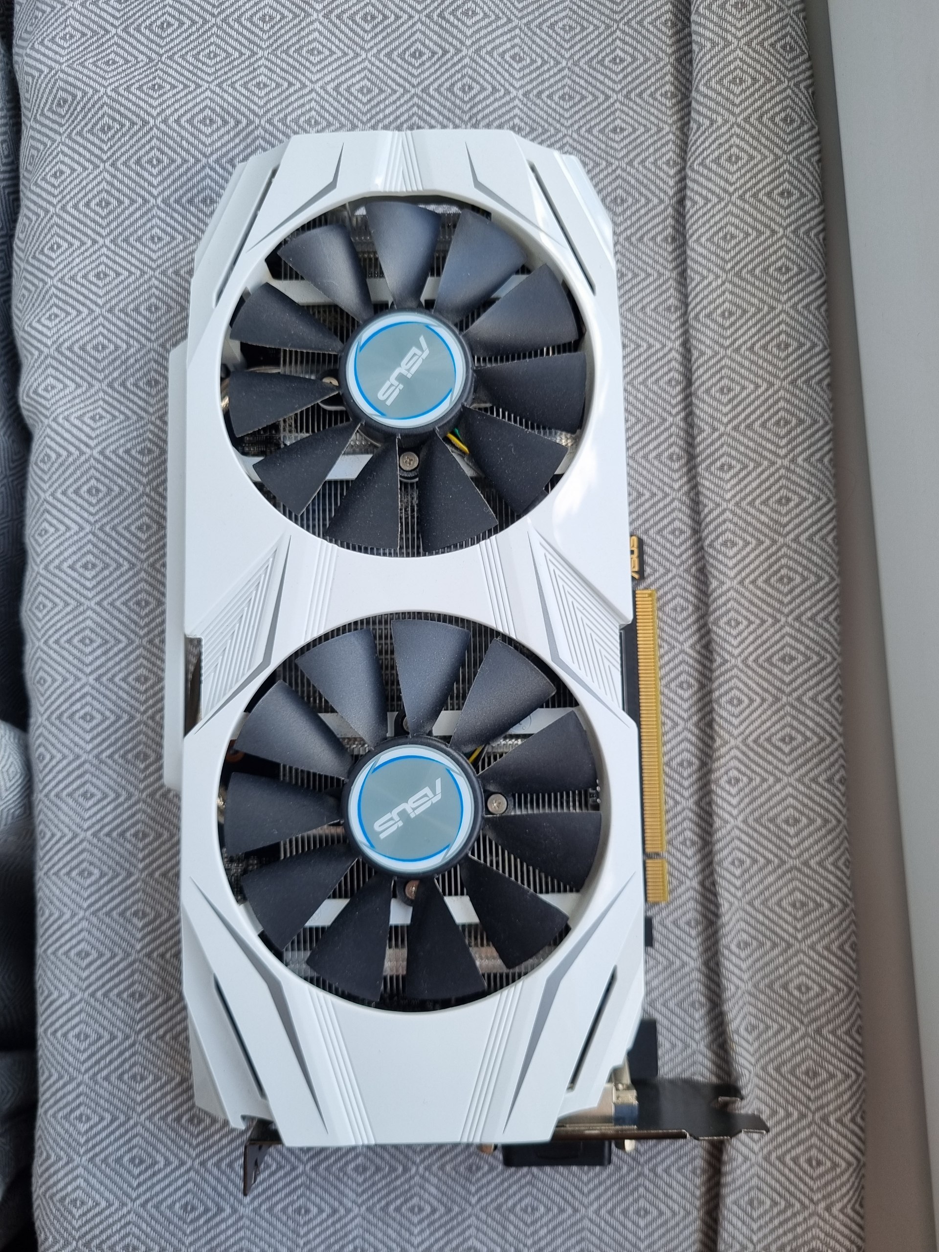 ASUS Dual GTX 1060 6GB photo 4