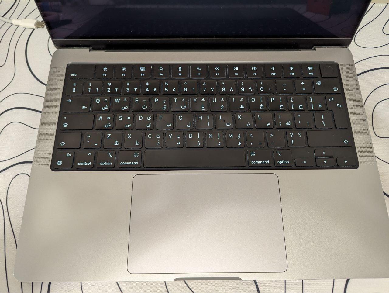 MacBook Pro 14" photo 2