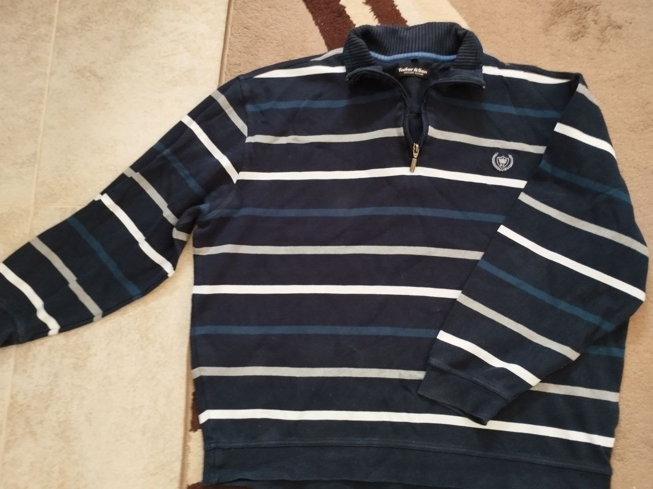 Men's clothing photo 5