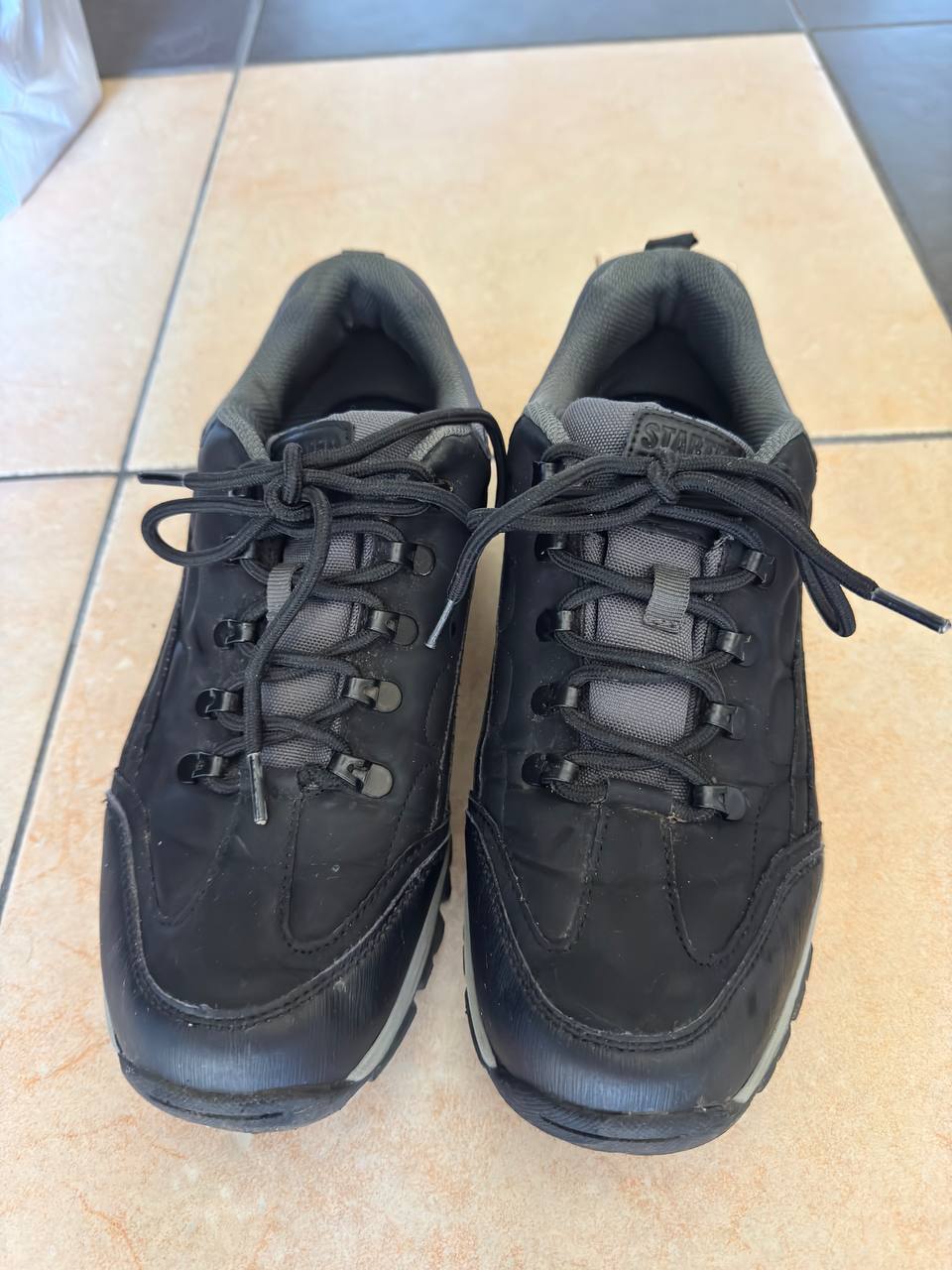 Decathlon sneakers photo 3