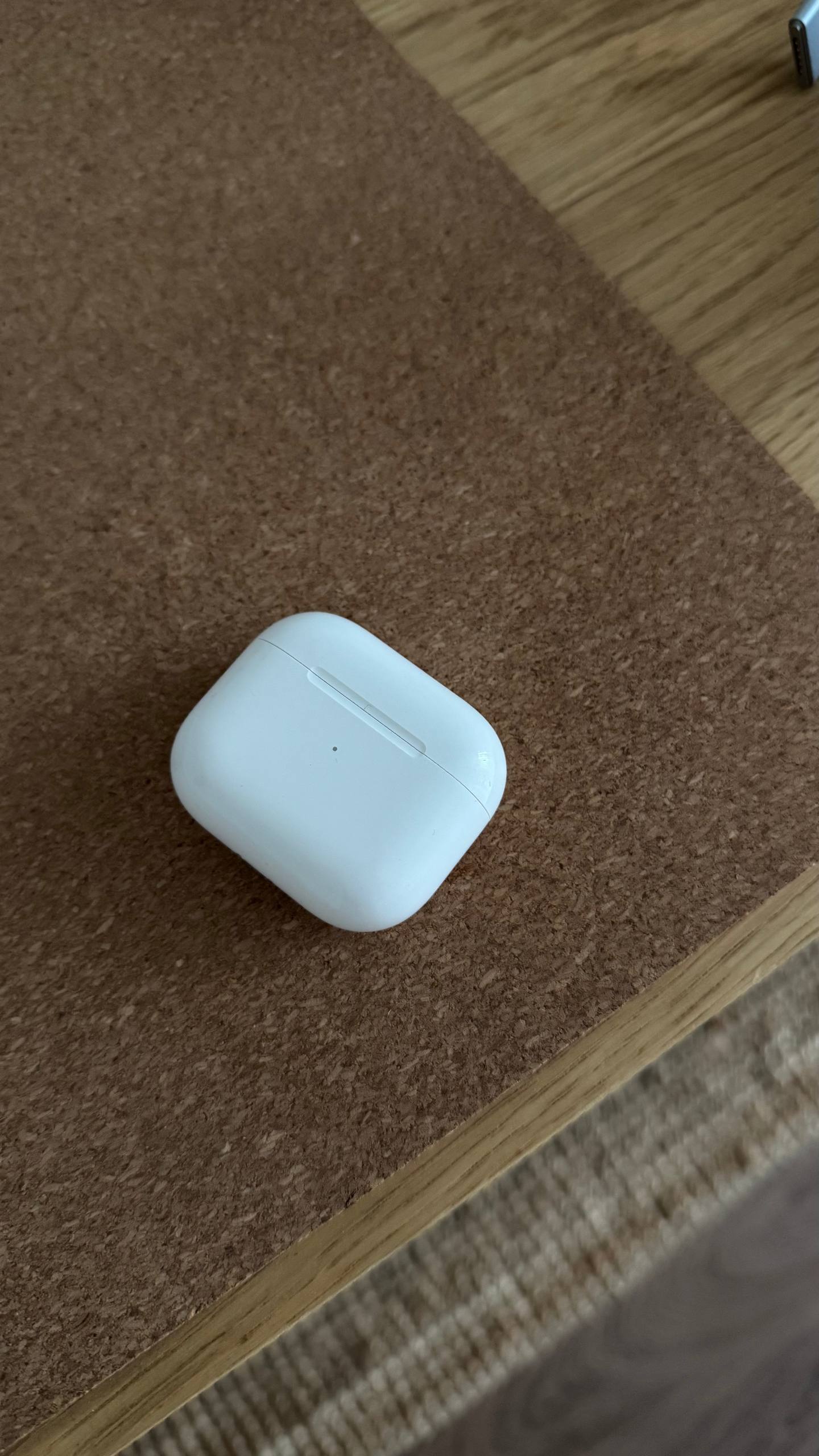 AirPods 3 photo 3