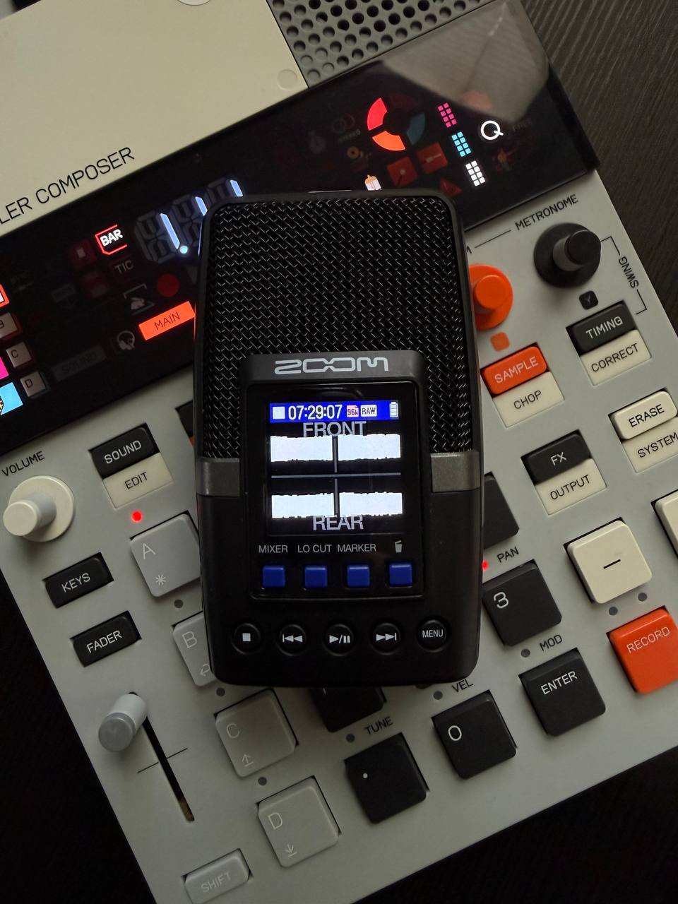 Zoom H2essential