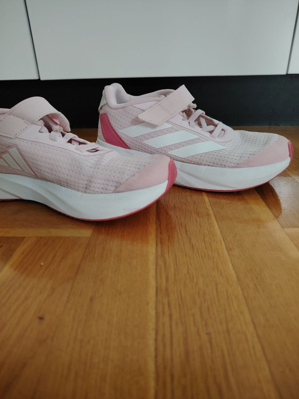 кроссовки Adidas