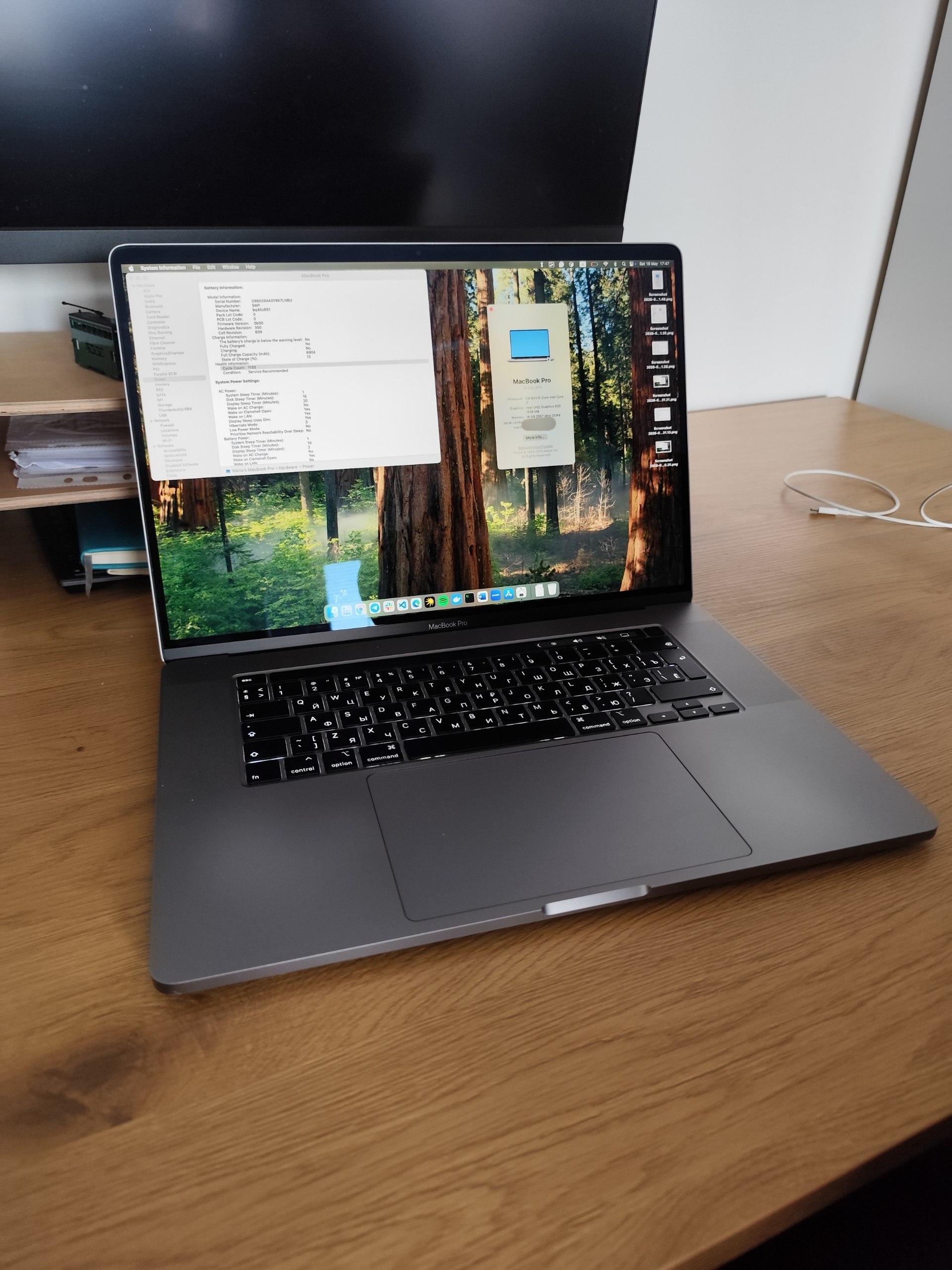 MacBook Pro 16 photo 2
