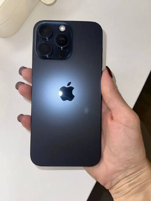 iPhone 15 Pro Max photo 2