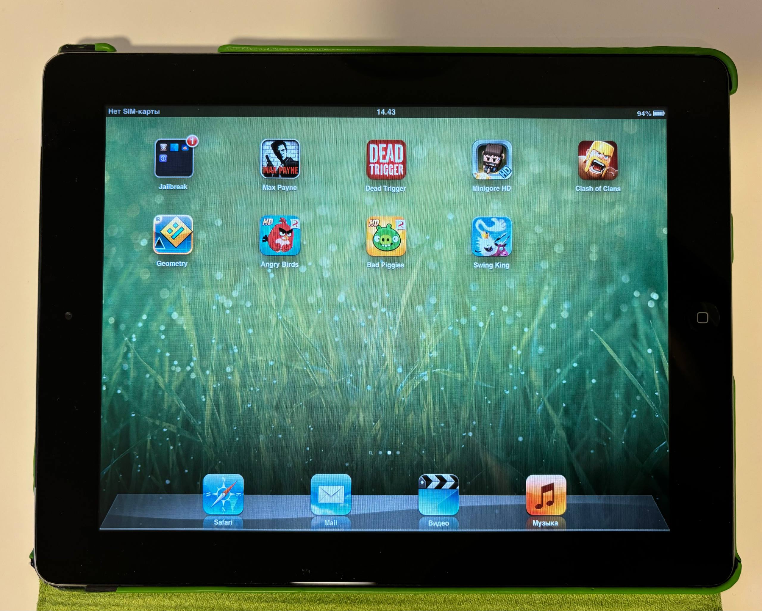 Apple iPad 2 16GB photo 3
