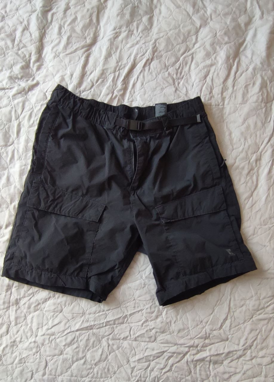 Black H&M shorts pants photo 2