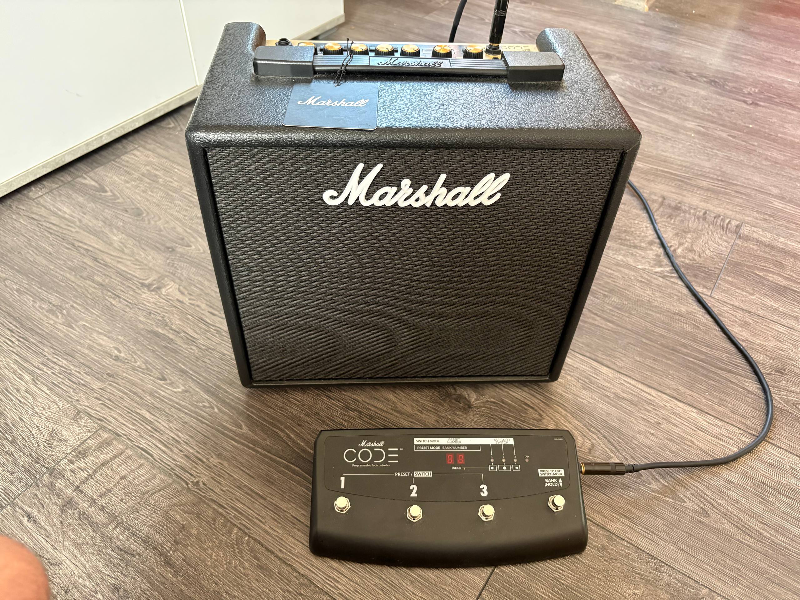 MARSHALL CODE 25 Combo