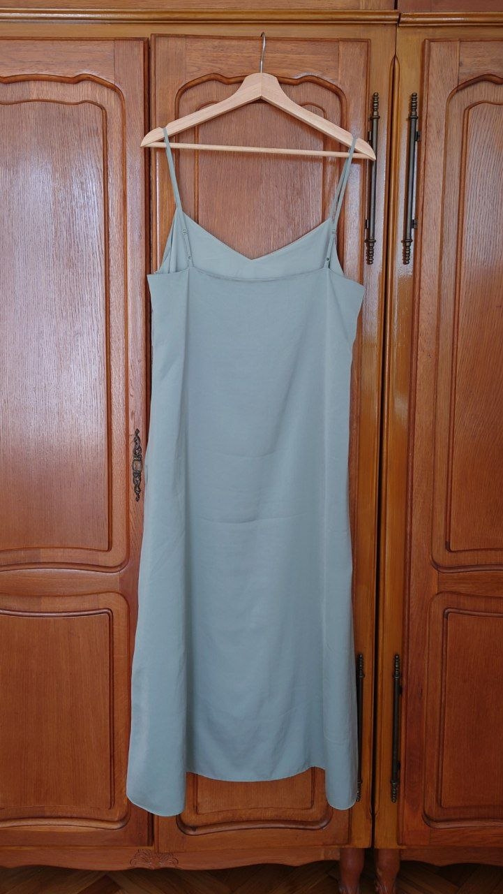 Uniqlo dress photo 3