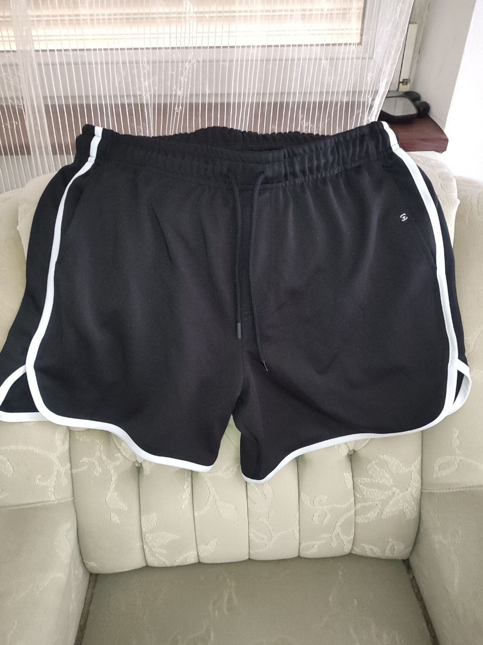 Sportski kratica Cropp