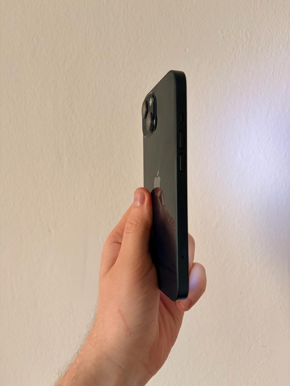 iPhone 13 photo 5