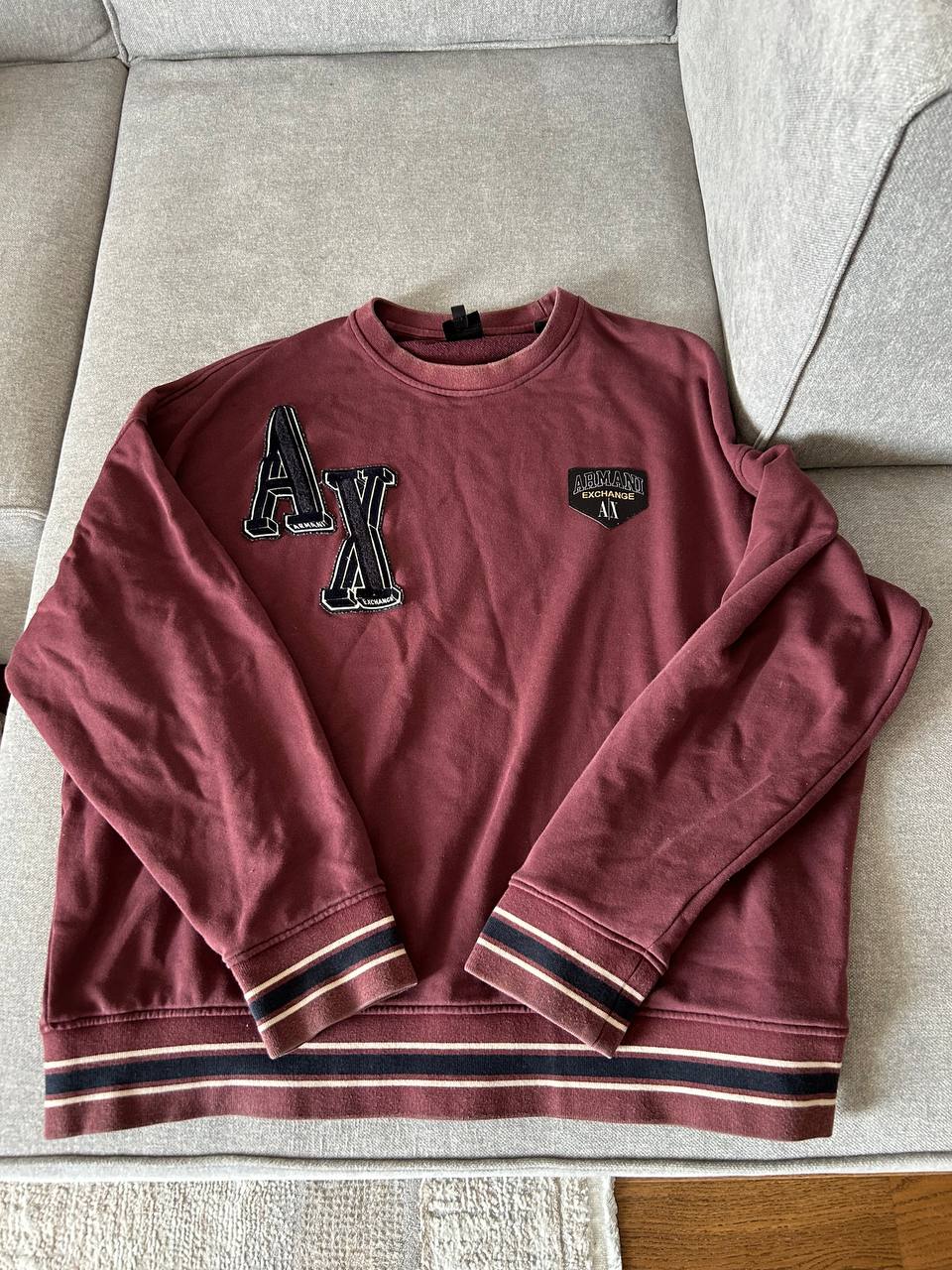 Armani majica s kapuljačom
