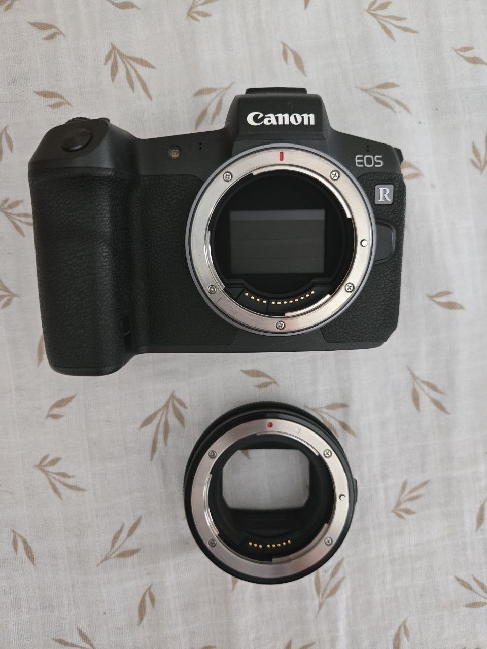 Canon EF 24-70mm f/2.8L USM lens photo 6