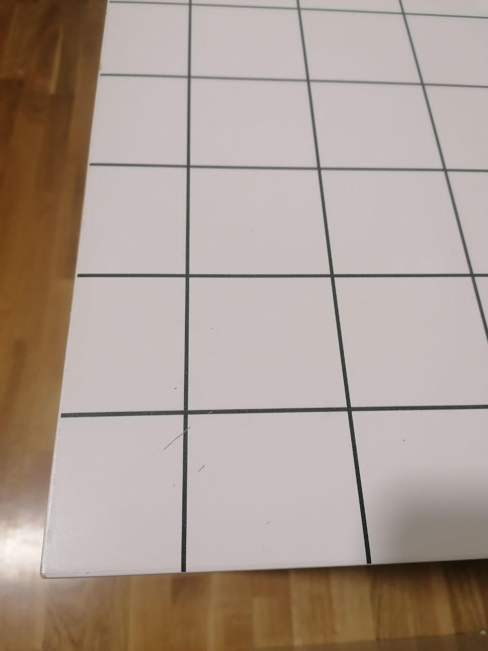 IKEA Micki table photo 3