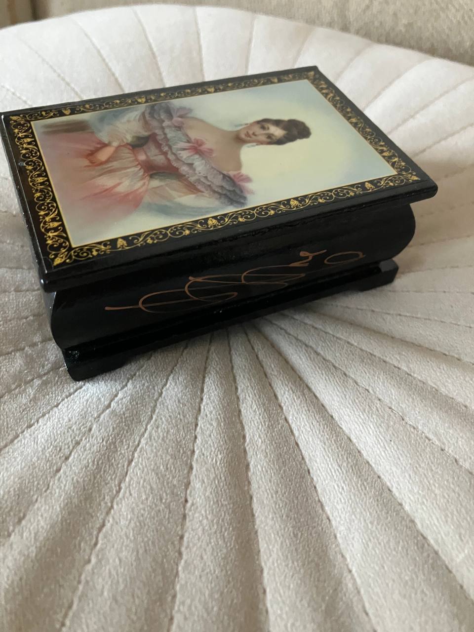 box photo 3