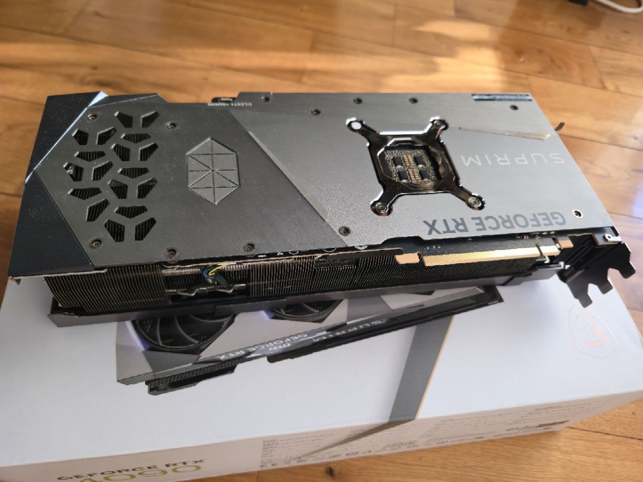 RTX 4090 24Gb MSI Suprim X photo 3
