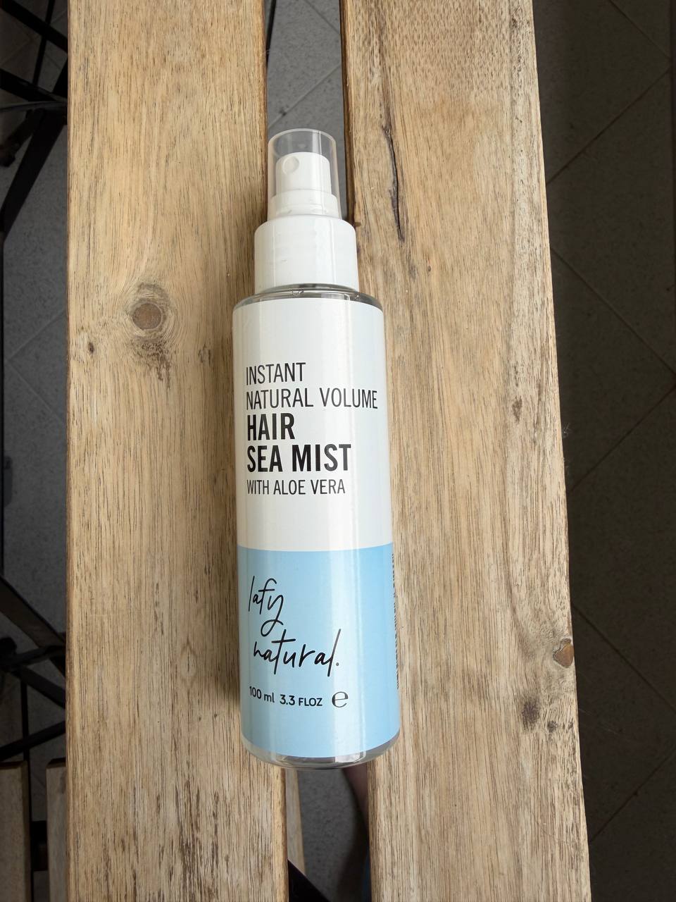Salt spray with aloe