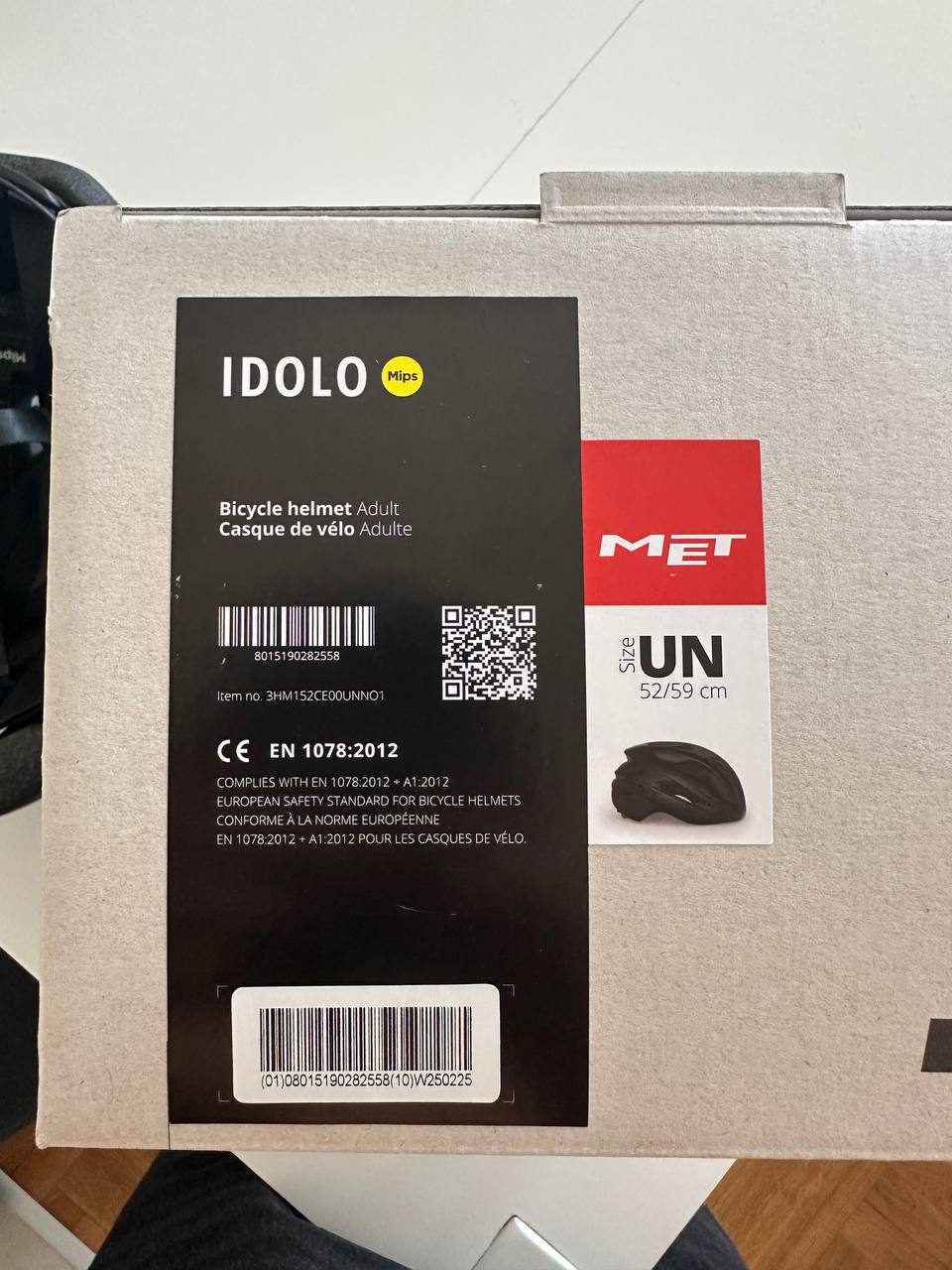 MET Idolo (Mips) helmet photo 4