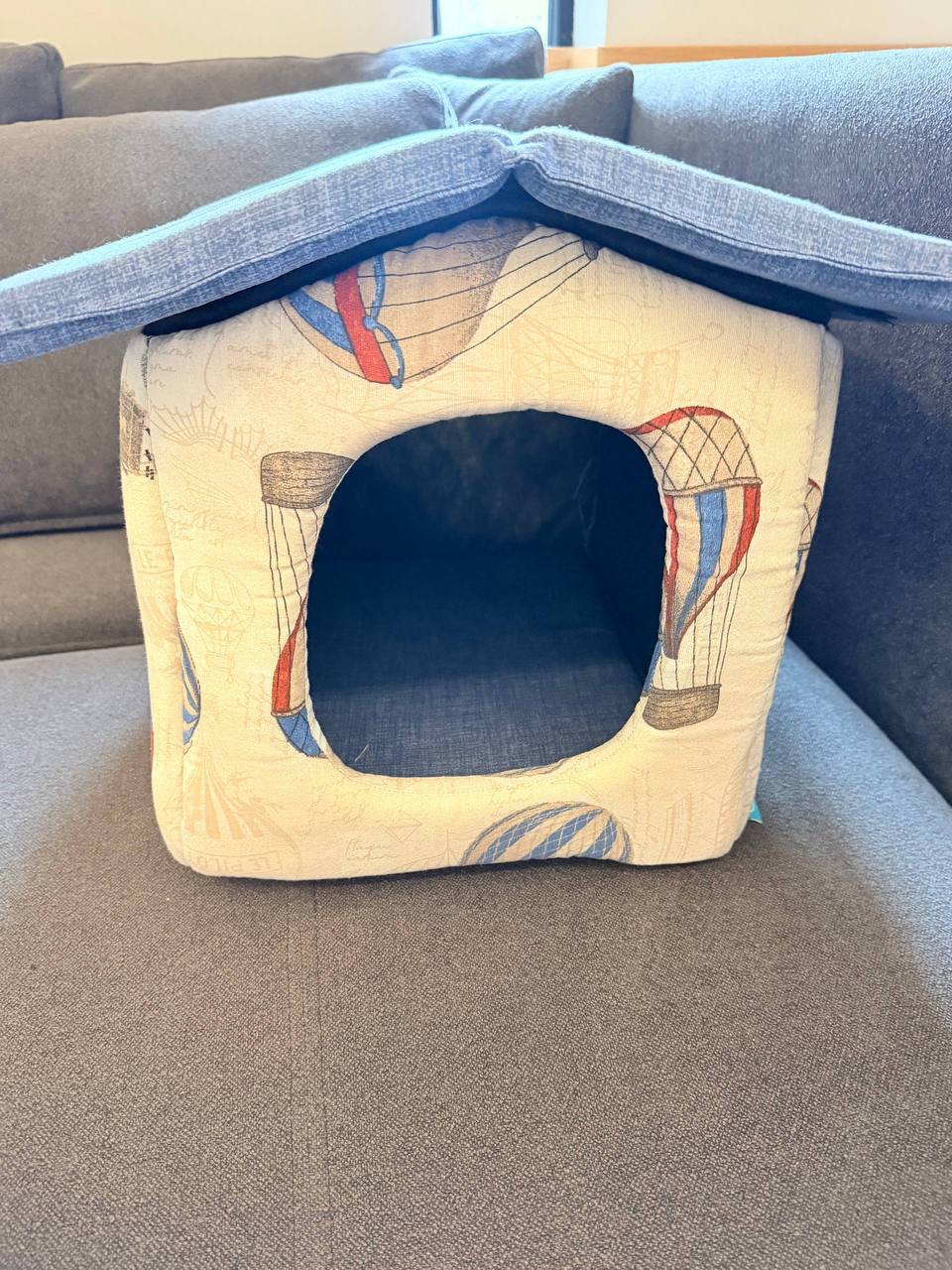 Leo Pet Lusso Cat Lounger