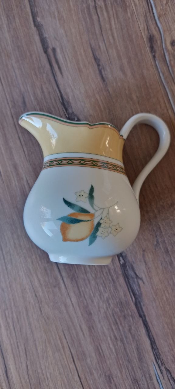 Porcelain milk jug
