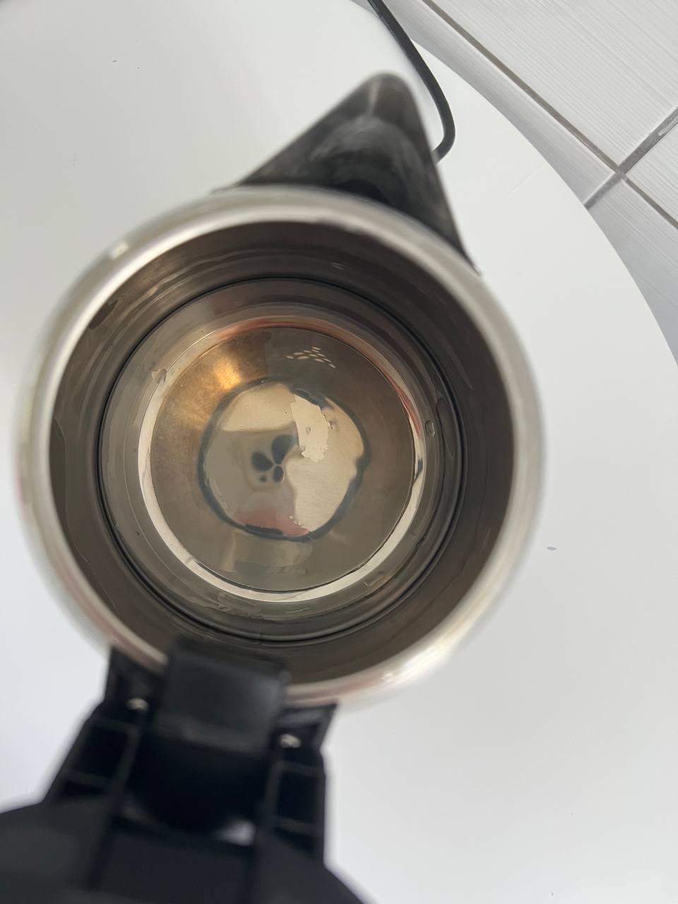 Electric kettle photo 2