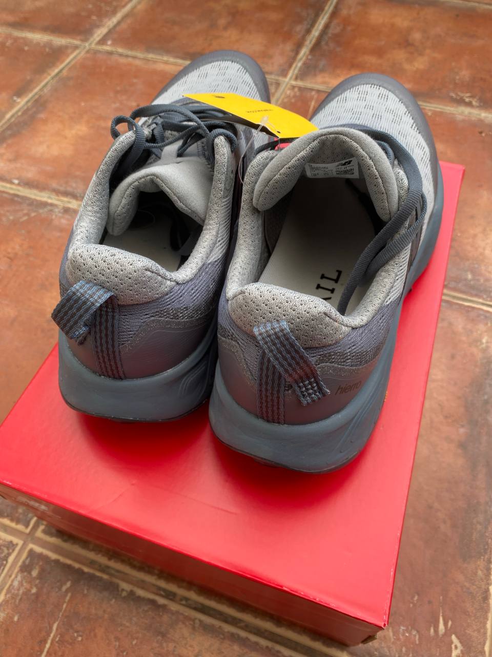 New Balance Hierro photo 2