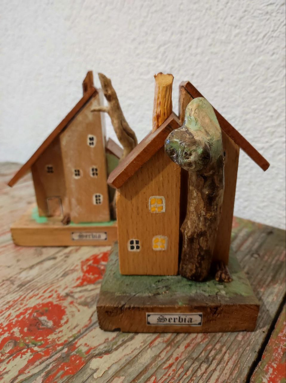 Сувенирные домики из дерева photo 10