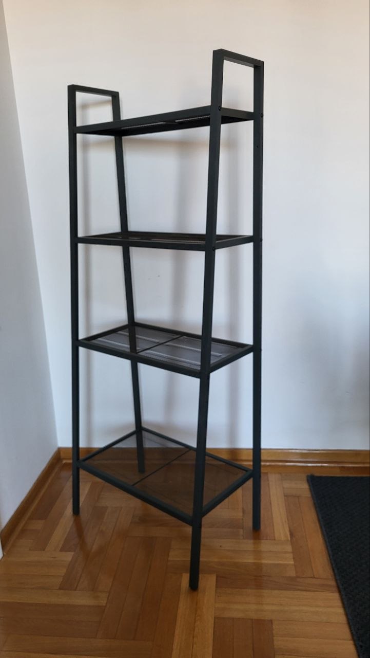 Metalni poljac Ikea Lerberg