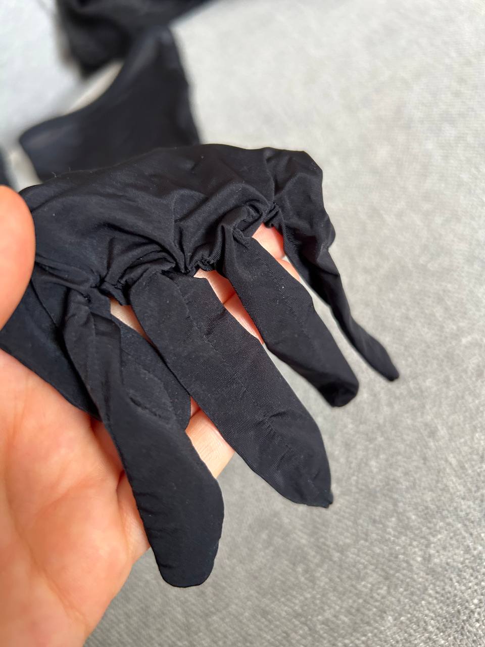 SKIMS gloves photo 2
