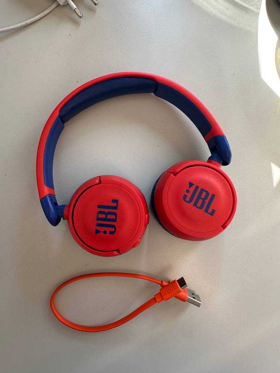 Беспроводные детские наушники JBL photo 2