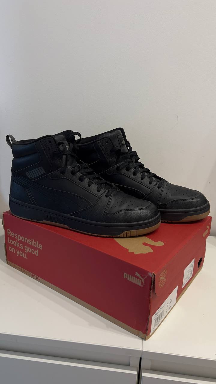 PUMA sneakers