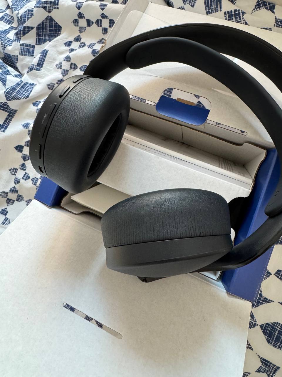 Sony Pulse 3d photo 2