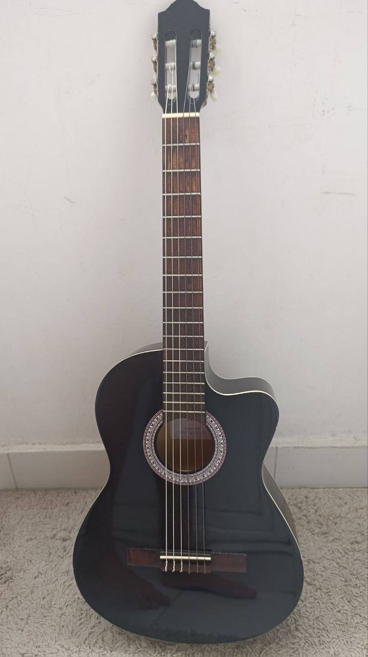 Thomann Classic Gitara 4/4 EQ
